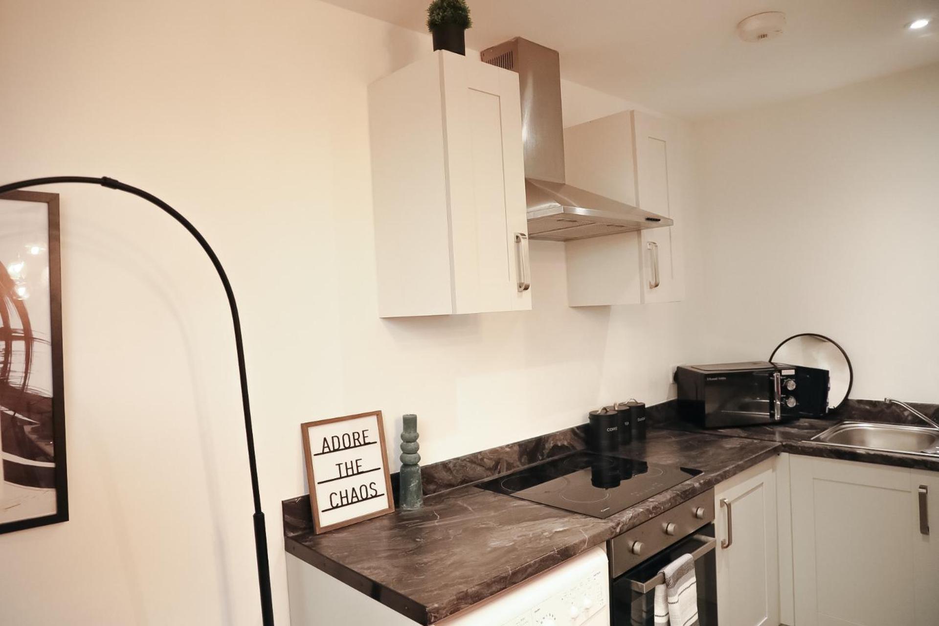 1 Bedroom Apartment Bradford City Centre Foster Square מראה חיצוני תמונה